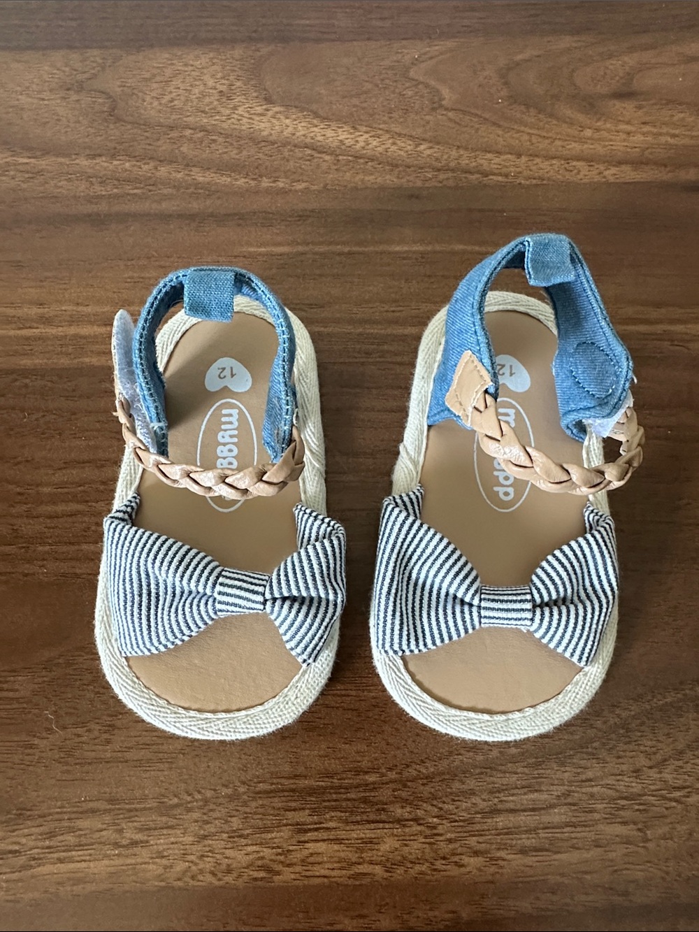 NWOT Toddlers Striped Bow Sandals in Blue and Tan, 12 months